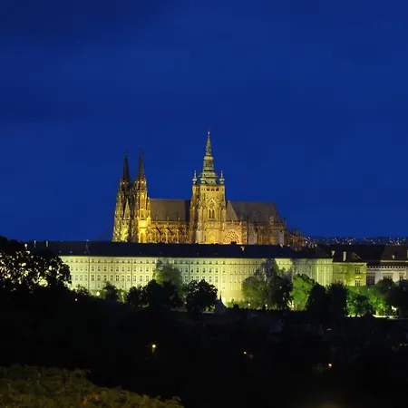 ゲストハウス Speller Vysoký Újezd